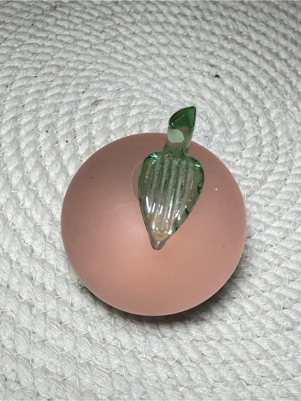 Vintage Pink Art Glass Apple Paperweight Green Stem Leaf Fruit Decor - Picture 8 of 14